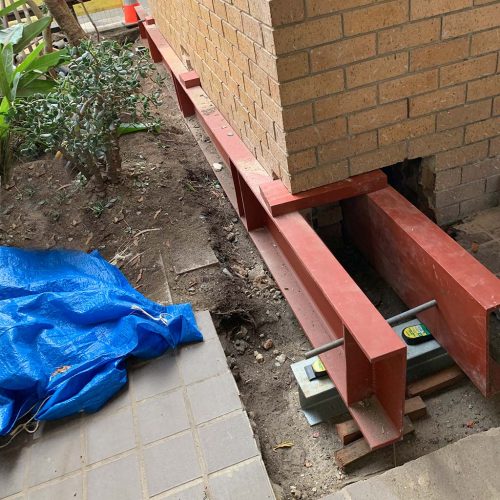 ANNANDALE_STREET_UNDERPINNING_1_Lloyd_constructions